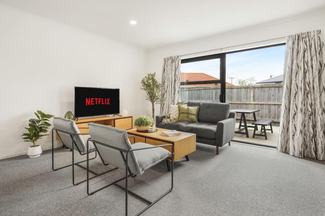 Modern And Central With 2 Ensuites -By Kosh Bnb Hamilton Exteriér fotografie