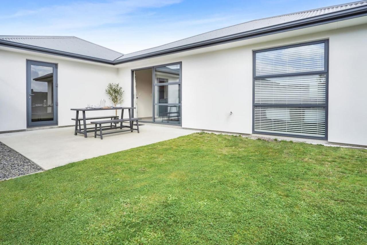 Modern And Central With 2 Ensuites -By Kosh Bnb Hamilton Exteriér fotografie